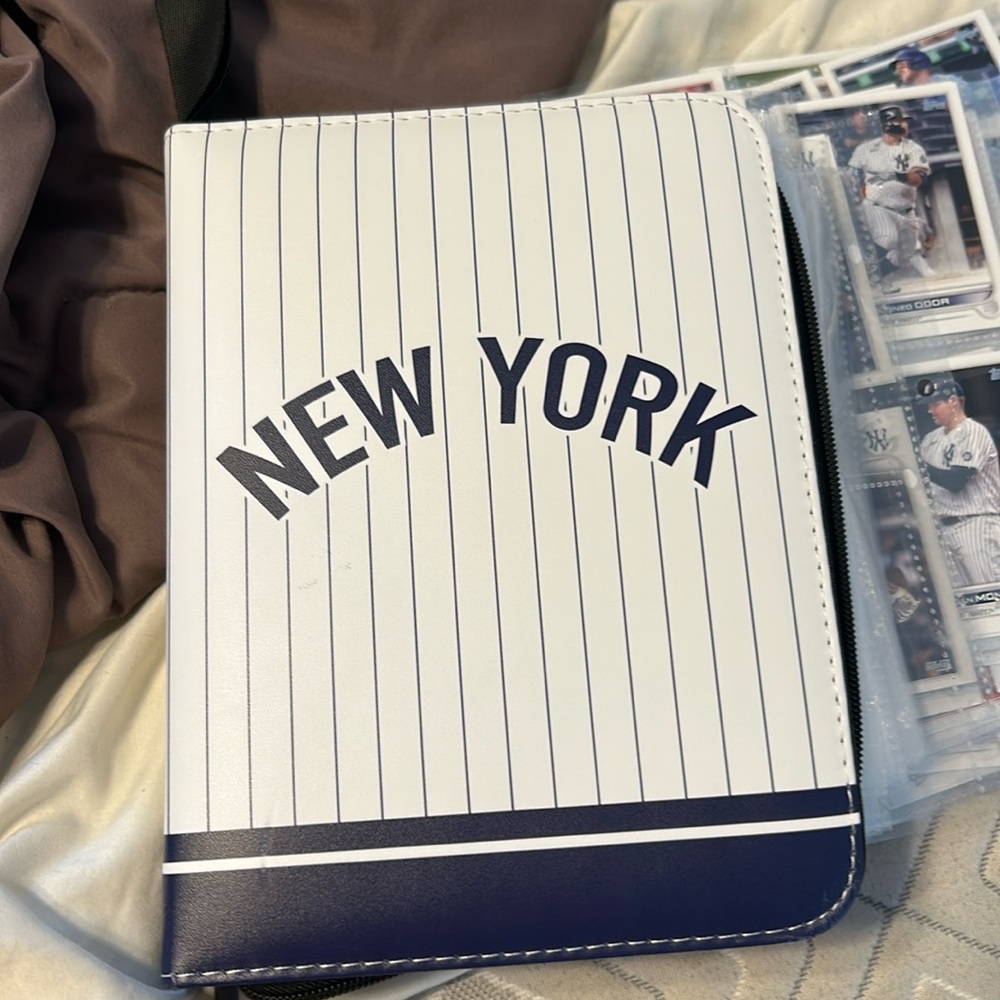 Yankee book w cards